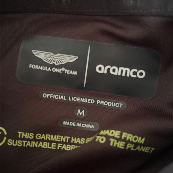 Official Aston Martin minimal polo shirt black, size medium - Picture 3 of 3